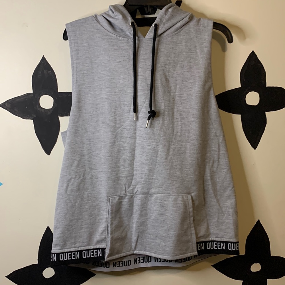 Sleeveless hoodie